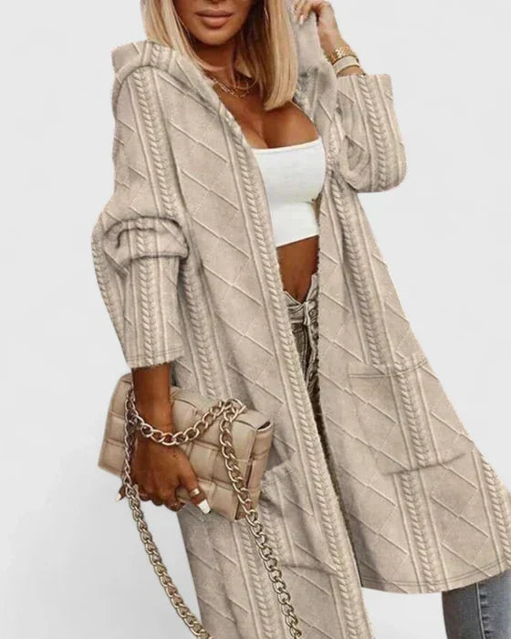 Calystria – Elegant Cardigan