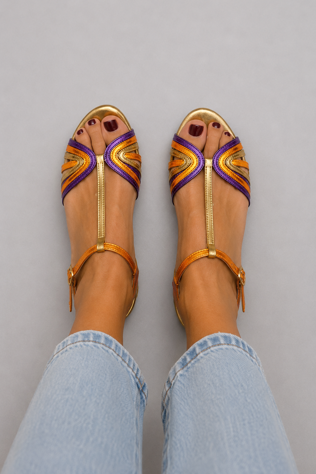 Juliette | Platta sandaler med guldfärgad detalj