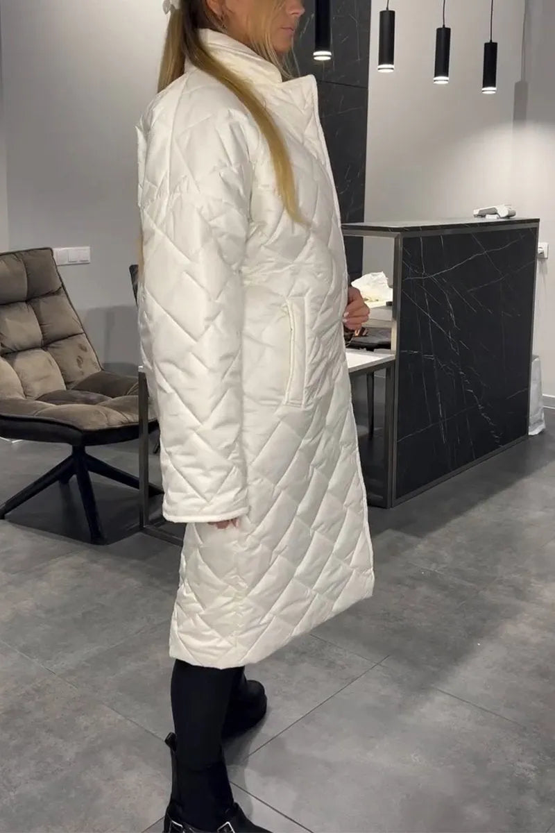 Kynzi – Elegant Vadderad Kappa