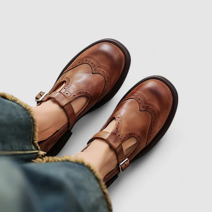 Marie | Klassiska brogue Mary Janes